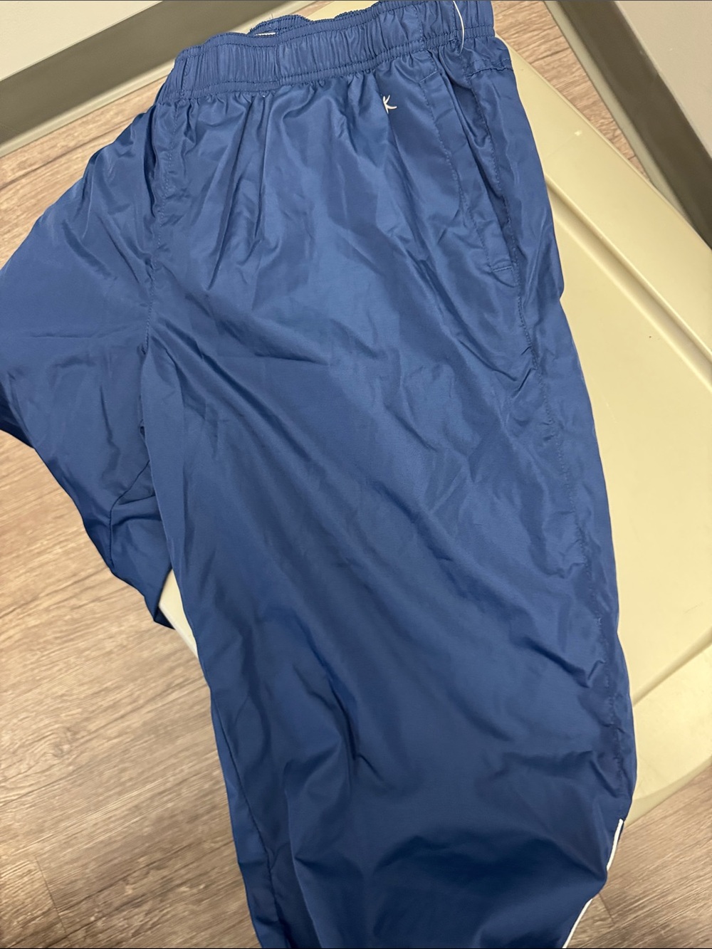 Danskin Now Blue Women's Netting Lined Swishy Capri Pants
